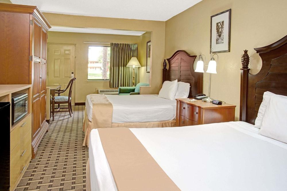 Travelodge Suites By Wyndham Kissimmee Orange Exterior foto
